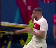 Fenerbahçe'de iki milli yıldız kadro dışı bırakıldı