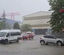 Tuzla Tersaneler Bölgesi'nde gemi devrildi, 1 işçi hayatını kaybetti