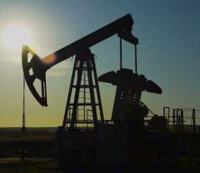 Brent petrol geriledi: Ticaret gerilimi fiyatları aşağı çekti