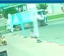 Çöp kamyonu yolun karşısına geçen yayayı ezdi