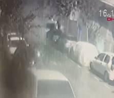 Gaziosmanpaşa’da sokağa el yapımı patlayıcı attılar