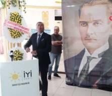 İYİ Parti Tarsus kongresinde kürsü krizi: Gerginlik, arbede ve ara