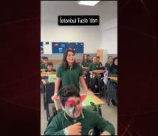 Okullarda düzenlenen"Filistin farkındalık etkinlikleri"  kapsamında Tuzla'dan gelen görüntü duygulandırdı