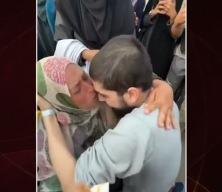 İsrail'in rehin tuttuğu Ahmed'in annesiyle kavuştuğu anlar herkesi duygulandırdı