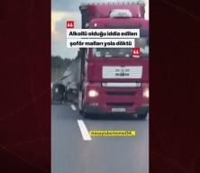 İstanbul'da tırın yolda zikzak çizerek ilerlemesi kamerada