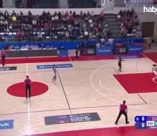 Basketbol Süper Ligi'nde görülmemiş olay! Kendi potasına basket attı
