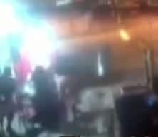 Ekvador 5,5'lik depremle sarsıldı panik anları kamerada
