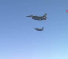 Erdoğan'ın Maskat Havaalanına inişinde F-16 savaş uçakları eşlik etti