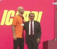 Galatasaray'ın yıldızı İcardi'ye resmi transfer teklifi!