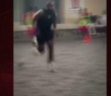 1. Lig'in gol makinesi toprak sahada görünütlendi