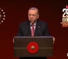 Cumhurbaşkanı Erdoğan: "Esarete boyun eğmemiş, zulme rıza göstermemiş İstiklaline aşık bir milletin mensuplarıyız"