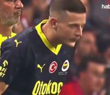 Fransızlar Fenerbahçe'nin yıldızını takibe aldı! Resmi teklif bekleniyor