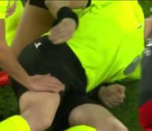 Hakem İstiklal Marşı sırasında bayıldı!