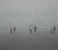 Hindistan'da "yapay yağmur" denemelerine rağmen hava kirliliği devam ediyor