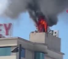 Pendik’te özel hastane çatısında yangın