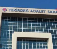 Takirdağ'da anne ve babasını öldüren 17 yaşındaki gence 74 yıl hapis cezası!