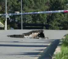 Ümraniye'de yol çöktü: Polis yolu trafiğe kapattı