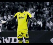 Jhon Duran derbi primini Fenerbahçe Akademisi'ne bağışladı