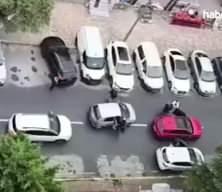 Kadın sürücülerin yol kavgası kamerada