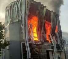 Kocaeli'ndeki parfüm imalathanesinde korkunç patlama!