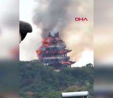 1500 yıllık tapınak alevlere teslim oldu