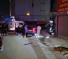 Büyükçekmece'de çıkan silahlı kavgada 2 kişi hayatını kaybetti, 1 kişi ağır yaralandı