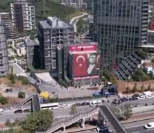 CHP İstanbul İl Binası'na "dışkılı saldırı"