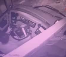 Çok sayıda yolcunun bulunduğu otobüse silahlı saldırı anı kamerada