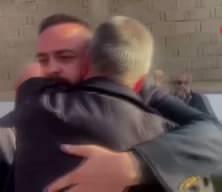 Şehit babası MHP'li başkana sarılıp "Beni Devlet Bahçeli'ye götürün" dedi