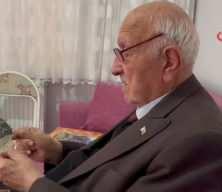 85 yaşındaki Mustafa Hoca, Öğretmenler Günü'nü ilk günkü heyecanla bekliyor