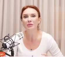 Gazeteci Bahar Feyzan'dan deprem bölgesindeki konutlara övgü, muhalefete uyarı