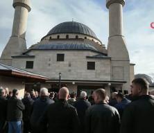 Bulgaristan'da yapılan ve Balkanların en büyük camisi olan "Kırcaali Camii" hizmete açıldı