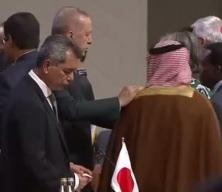 G20 Zirvesi'ne damga vuran an: Erdoğan, Suudi Prens Faysal ile böyle selamlaştı!