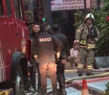 Sultangazi'de bulunan 27 katlı otelde yangın çıktı! 4 kişi hastaneye kaldırıldı