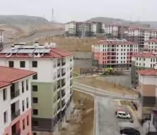 Deprem ve sosyal konutların anahtar teslimi sürüyor