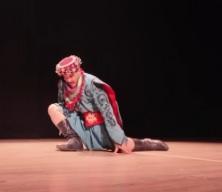 Gösteri sırasında ters hareket yapan dansçının çapraz bağları koptu