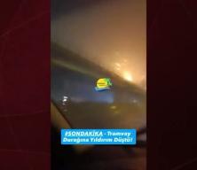 Tramvay hattına yıldırım çarptı! Peş peşe patlamalar oldu