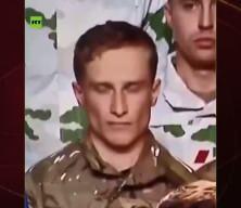 Macron'un arkasındaki Fransız askerin görüntüsü dikkat çekti