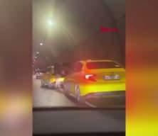 Taksici ile motosiklet sürücüsü kavgasında kan aktı