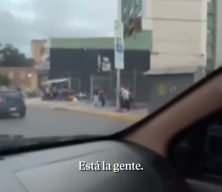 Venezuela lideri Maduro, başkent sokaklarında aracıyla tur atarak "Her şey yolunda" mesajı verdi