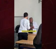 Lisede skandal görüntüler! Öğretmenleriyle alay edip video çektiler