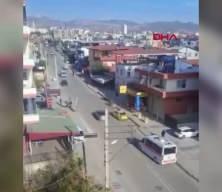 Önce komşusu anne ve oğlunu, ardından büfeciyi öldürdü; vurularak yakalandı