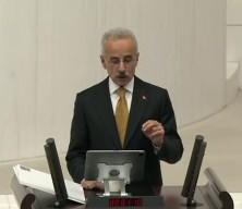 Bakan Abdülkadir Uraloğlu "Türk Telekom'un imtiyaz hakkı 25 yıl uzatıldı!" dedi.