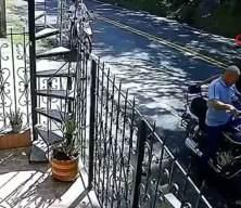 Gelen sesi duydular, arkalarına bakmadan kaçtılar! 