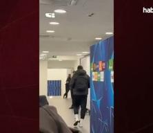 Hakan Çalhanoğlu 11. dakikada sakatlanarak oyundan çıktı!