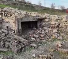 İstanbul'da kuraklığın en net görüntüsü: Barajdaki su seviyesi düşünce eski köy evleri ortaya çıktı