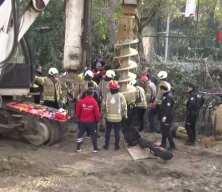 Kadıköy Fikirtepe'de bir şantiyede kuyuya düşen işçiyi ekipler böyle kurtardı