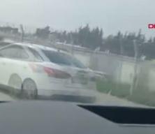 Damperini açık unutan kamyon trafik lambasına çarptı