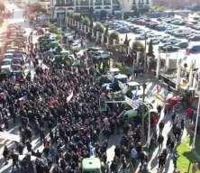 Yunanistan’da çiftçiler Selanik Limanı'nı kapattı protestolar büyüyor