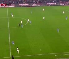 G&ouml;r&uuml;nt&uuml;ler taraftarları ayağa kaldırdı! VAR kayıtlarında birden fazla soru işareti